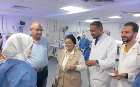 نائب وزير الصحة يقوم بجولة ميدانية مكثفة لتفقد المنشآت الصحية في محافظة قنا