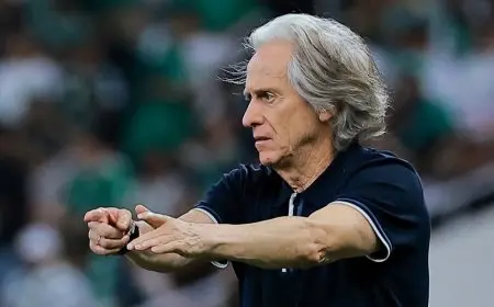 مفاجأة كبرى: جورجي جيسوس يُنافس على تدريب رونالدو في نادي النصر السعودي!