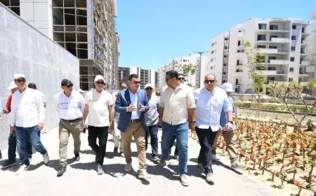 وزير الإسكان يدشن جولة تفقدية لمشروعات مزارين والحي اللاتيني والطريق الساحلي بالعلمين الجديدة
