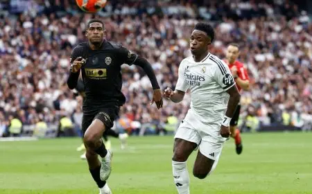 أرسنال يسعى لتعزيز خط دفاعه بالتعاقد مع كريستيان موسكيرا من فالنسيا