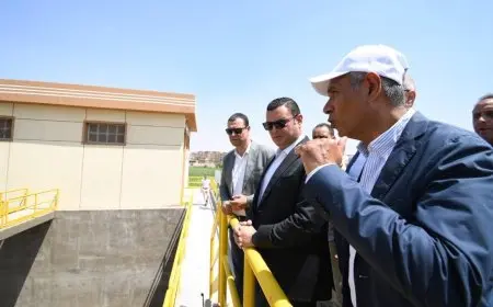 وزير الإسكان ومحافظ القليوبية يقومان بتفقد مشاريع مياه الشرب والصرف الصحي ضمن مبادرة حياة كريمة