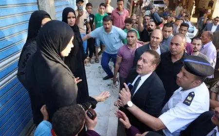 محافظ المنوفية يُقدم واجب العزاء لشهداء حادث كفر السنابسة الإقليمي – لحظة مؤثرة في تكريم الأرواح الطاهرة