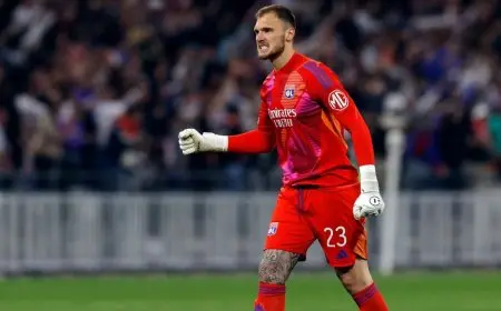 نيوم يخطط للتعاقد مع حارس ليون وسط منافسة شرسة من نادٍ إنجليزي!