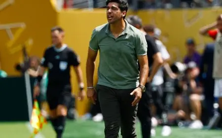 فيريرا: بالميراس استحق الفوز رغم المعاناة.. وباولينيو يلعب وهو مصاب!