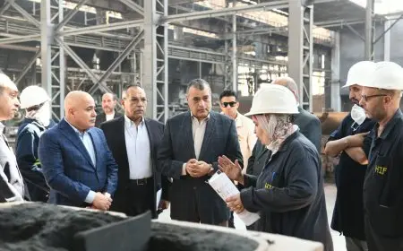 وزير الإنتاج الحربي يشرف على تطورات العملية الإنتاجية في شركة حلوان للمسبوكات