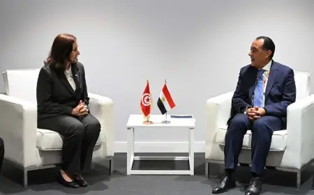 رئيس الوزراء يلتقي بنظيرته التونسية لتعزيز العلاقات الثنائية بين البلدين