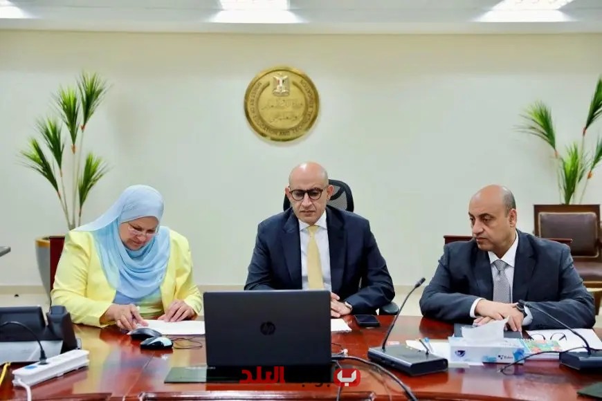 وزير التعليم يراقب امتحانات الدبلومات الفنية من غرفة العمليات المركزية بالعاصمة الإدارية: تفاصيل وإجراءات دقيقة