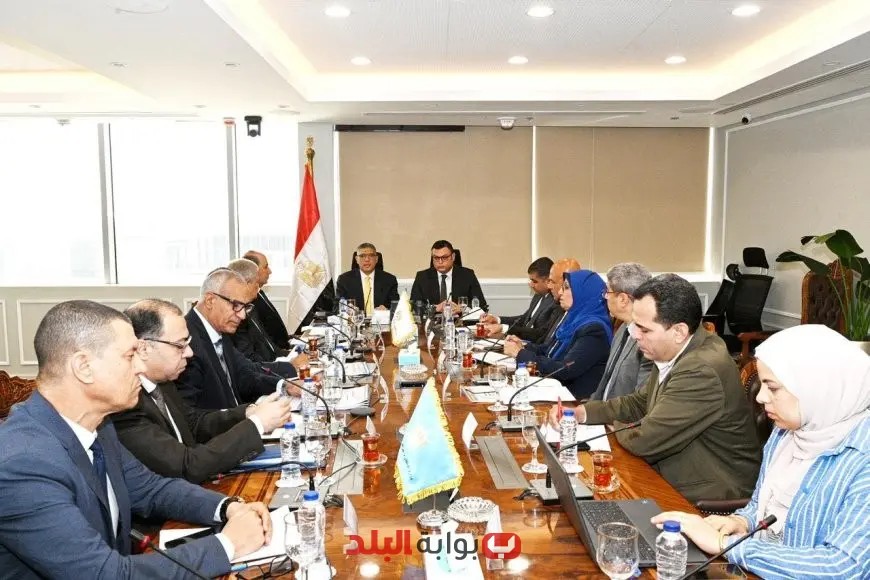 “وزير الإسكان ومحافظ الجيزة يراقبون تقدم مشروعات مياه الشرب والصرف الصحي لضمان تحسين الخدمات”