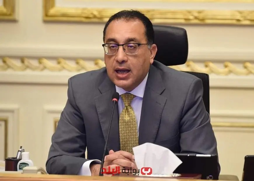 رئيس الوزراء يودع البطل خالد محمد شوقي الذي أنقذ أرواحاً في حريق محطة بنزين العاشر من رمضان