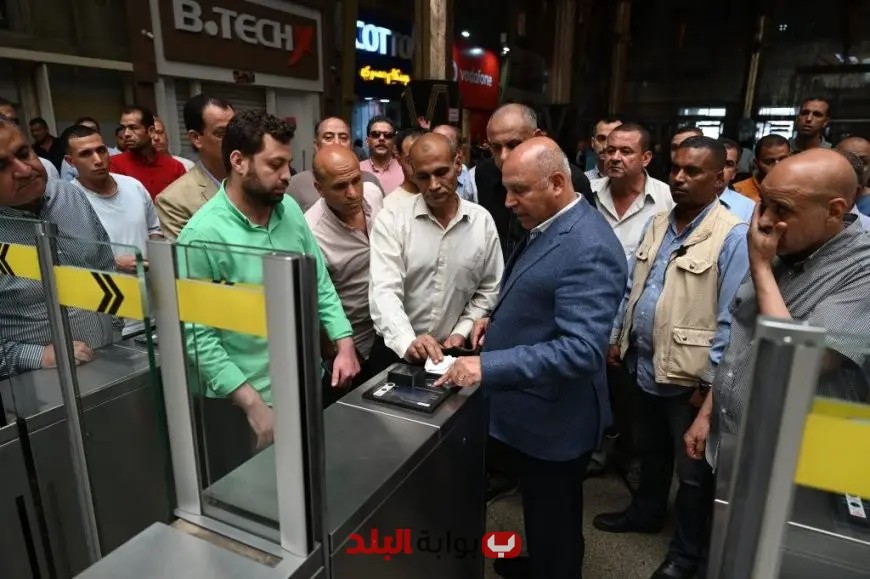 كامل الوزير في جولة مفاجئة يعلن: خدمة الركاب أولويتنا والسكك الحديدية تشهد تطورًا مستمرًا!