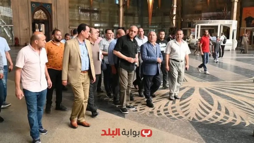 “وزير النقل يقوم بجولة تفقدية في محطة مصر لضمان انتظام العمل بعد انتهاء إجازة عيد الأضحى المبارك”