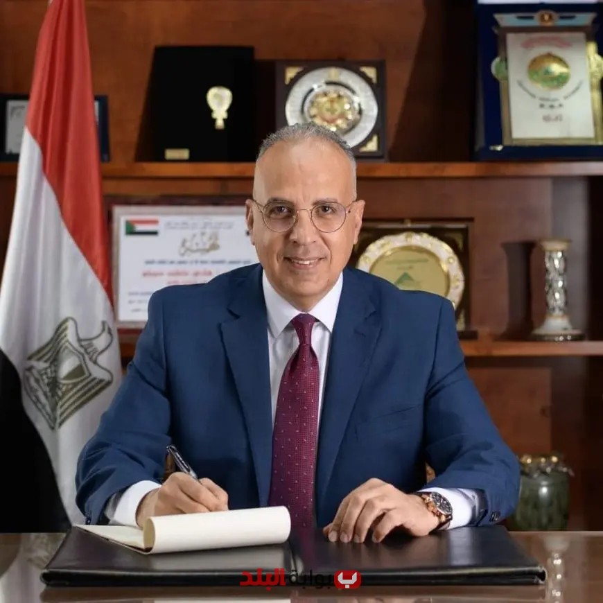“سويلم يراقب تقدم مشاريع حماية الشواطئ في مصر الشمالية وتطوير حواجز الأمواج برأس البر”