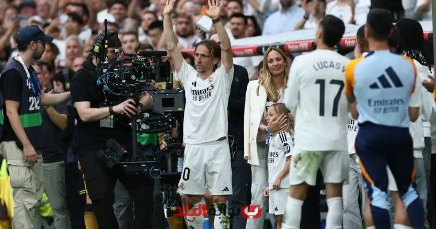 احتراماً لريال مدريد، مودريتش يؤجل إجراء الفحص الطبي في ميلان!