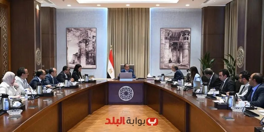 رئيس الوزراء يستعرض خطة عمل التعداد العام للسكان والإسكان والمنشآت 2027: كل ما تحتاج معرفته!