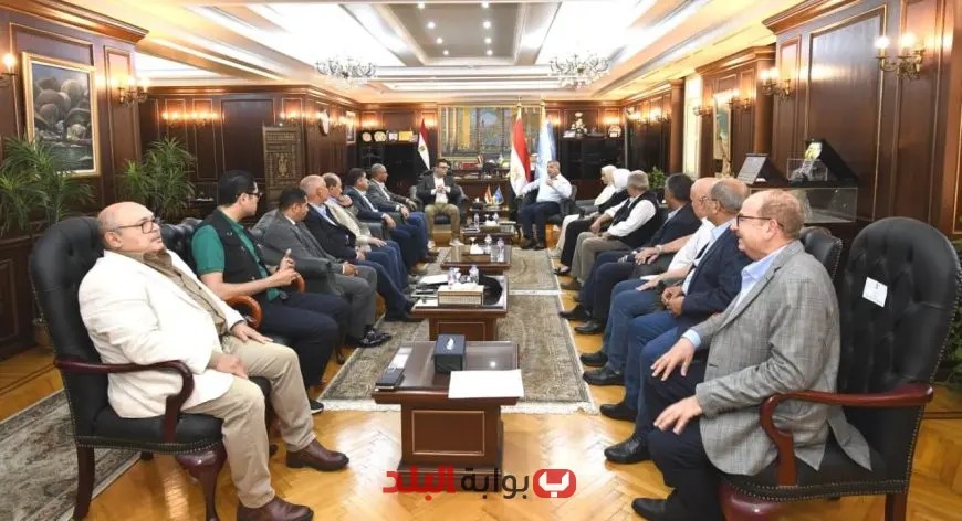 اجتماع حاسم بين وزير الإسكان ومحافظ الإسكندرية لمتابعة المشاريع المشتركة وملفات العمل الهامة