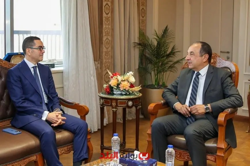 “وزير قطاع الأعمال والاستثمار يستعرضان استراتيجيات جديدة لتعزيز الفرص الاستثمارية في صناعة الغزل والنسيج”