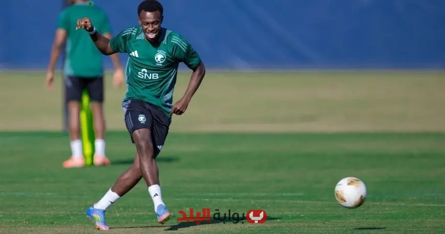 سعود عبد الحميد ينطلق في رحلة إلى فرنسا: اكتشفوا تفاصيل مغامرته الجديدة!