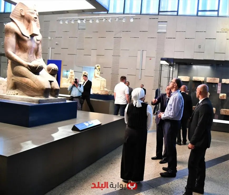 رئيس وزراء صربيا يستكشف عظمة الثقافة المصرية في زيارته للمتحف المصري الكبير ومتحف الحضارة وأهرامات الجيزة
