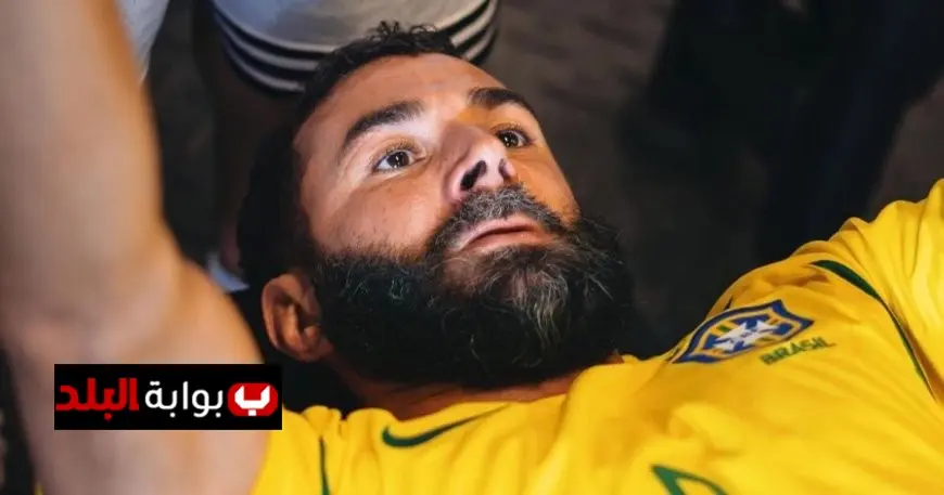 بنزيما يرتدي قميص نجمه المفضل خلال تدريباته ويسترجع لحظات كأس العالم المميزة