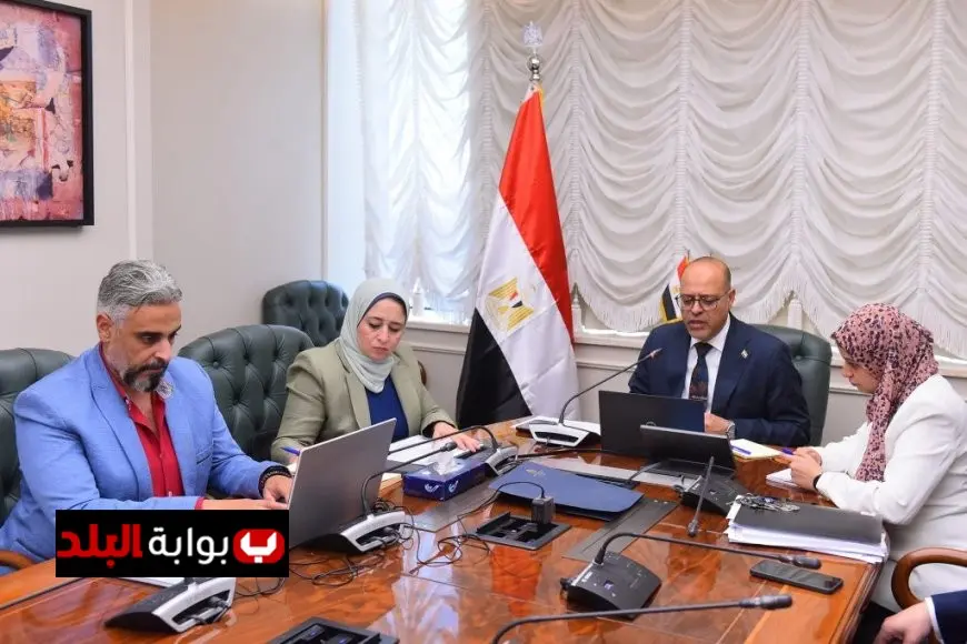 وزير العمل يُحَثّ مكاتب التمثيل بالخارج على التواصل مع الشركات لخلق فرص عمل جديدة للشباب