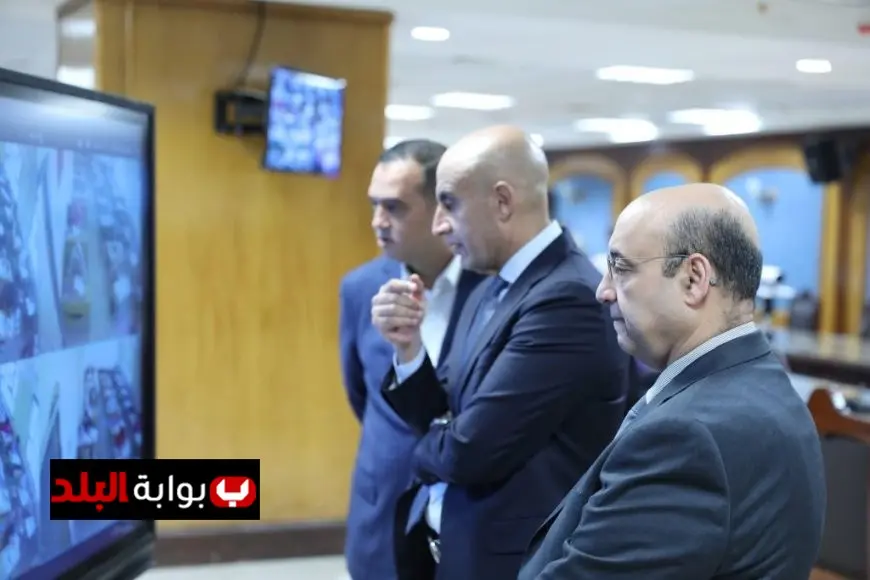 “وزير التعليم يراقب امتحاني الفيزياء والتاريخ عبر الكاميرات من غرفة عمليات الوزارة”