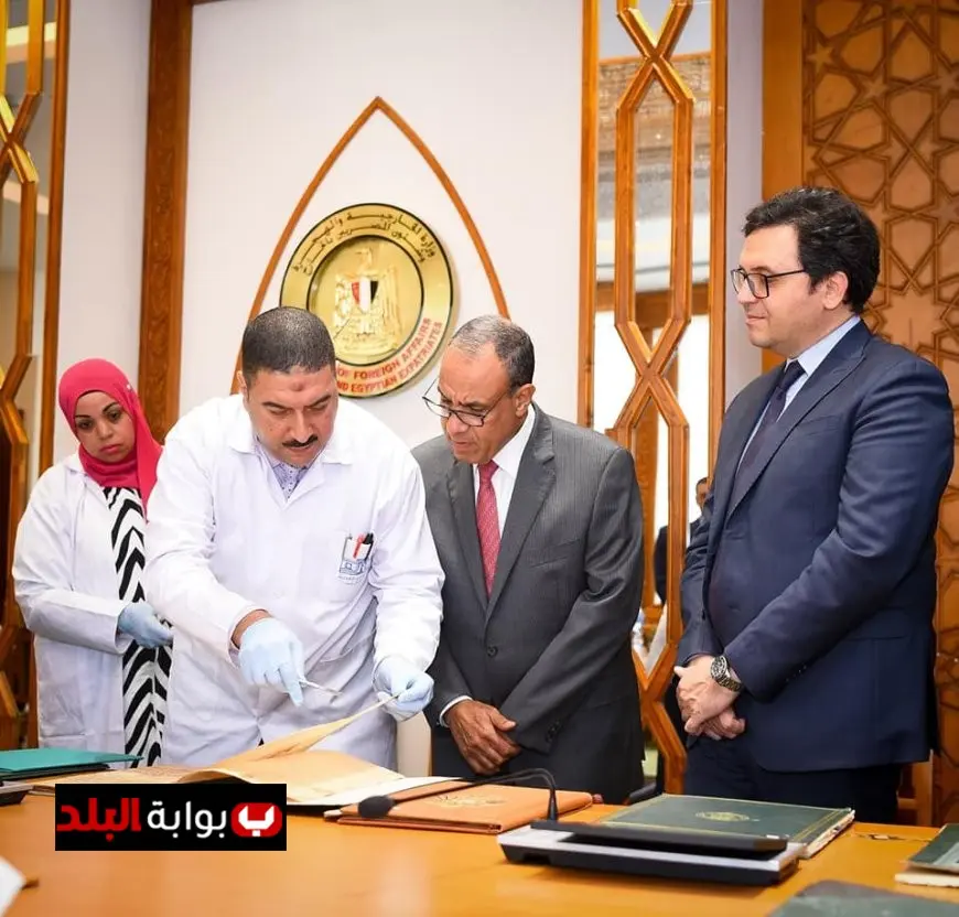 وزير الخارجية يؤكد أهمية تعزيز التعاون مع دار الكتب والوثائق القومية لترميم المعاهدات الدولية وتعزيز الأرشيفات الوطنية