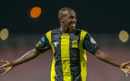 اكتشف ثروة سعود عبد الحميد نجم الهلال السابق والمنتخب السعودي الحالي وتعرف على بداياته في عالم كرة القدم وأصوله في مقال مذهل! ريالات تنتظر من يكتشف!