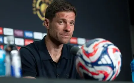 تشابي يكشف تفاصيل حالة مبابي وصراعه مع راموس وأسرار طائرات “درونز”!