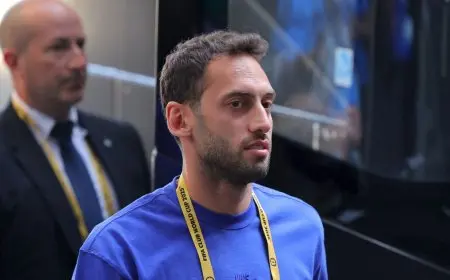 رئيس إنتر يساند مارتينيز ويؤكد: باب الرحيل مفتوح لتشالهان أوغلو!