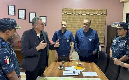 وزير البترول يستعرض أحدث تطورات عمليات البحث عن المفقودين في حادث البارجة «أدمارين 12» بجبل الزيت