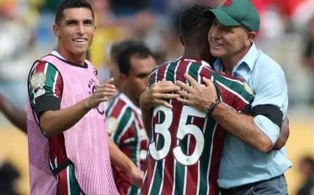 “مدرب فلومينينسي يكشف: أوقفنا سلاح الهلال القوي ويصف نفسه بالعبقري”