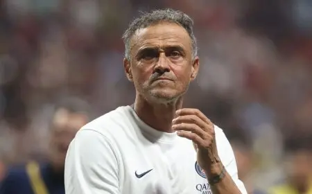 لويس إنريكي: باريس سان جيرمان يتألق بتسعة لاعبين ويحقق الفوز المستحق على بايرن ميونيخ