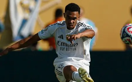 أرنولد: جوتا يظل في ذاكرتنا بعد مواجهته الرائعة أمام دورتموند