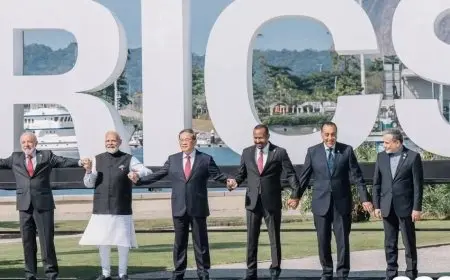 رئيس الأركان يقوم بجولة تفقدية في المعهد التعليمي لضباط الصف المعلمين لتحسين الكفاءة التعليمية