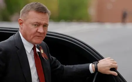 وزير النقل الروسي يُنهي حياته بعد ساعات من إقالته المفاجئة