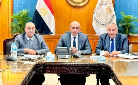 وزير التعليم يؤكد على أهمية مراقبة الكاميرات وتوزيع كتيبات المفاهيم في امتحانات الثانوية العامة لتعزيز الشفافية والعدالة