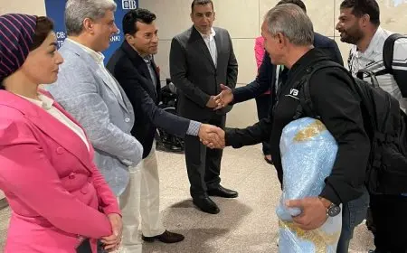 “وزير الرياضة يحتفل بأبطال منتخب الكرة الطائرة البارالمبي بعد فوزهم ببطولة إفريقيا!”