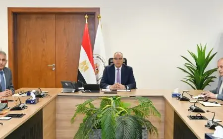 وزير الري يراقب خطوات تطوير إدارة المياه وقياس التصرفات ورصد المناسيب والتطهير لتحسين الأداء المائي