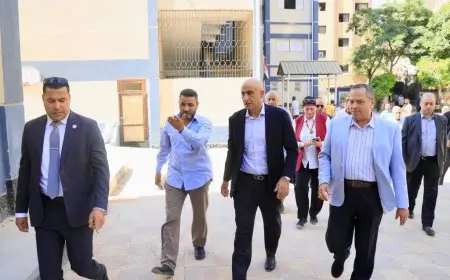 “وزير التربية والتعليم يقوم بجولة تفقدية لمواقع إنشاء المدارس الجديدة في المرج لضمان جودة التعليم”