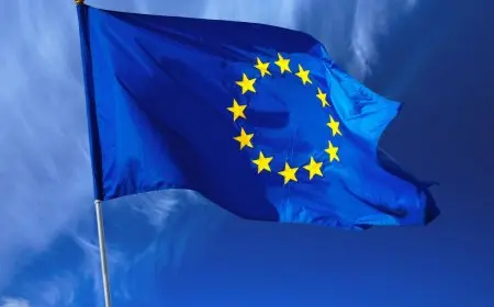 الاتحاد الأوروبي يستعد لفرض رسوم جديدة على منتجات أمريكية بقيمة 72 مليار يورو!