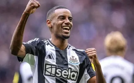 إنزاجي يسعى لتدعيم خط الهجوم.. والهلال يضع إيزاك في مقدمة اهتماماته!