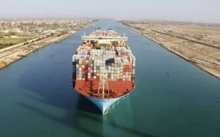 صندوق النقد الدولي يتوقع ارتفاع إيرادات قناة السويس إلى 11.9 مليار دولار بحلول عام 2029/2030!
