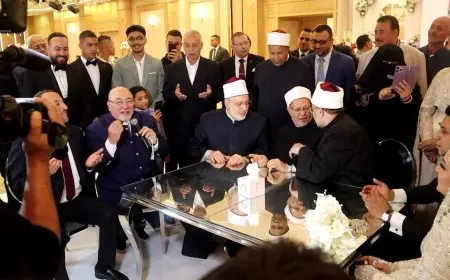 وزير الأوقاف السابق يضيء حفلة زفاف ابنته بحضور شخصيات بارزة وقيادات مرموقة