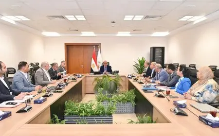 وزير الري يتفقد سير أعمال مصلحة الميكانيكا والكهرباء ويشرف على إعداد خطة فعالة لإدارة وصيانة محطات الرفع