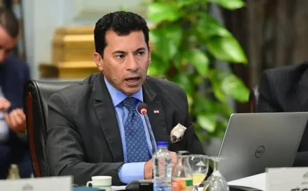 وزير الرياضة يبارك لياسر إدريس بتعيينه نائباً لرئيس الاتحاد الدولي للألعاب المائية