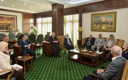 رئيس الهيئة العليا للإعلام يجتمع مع اللجنة الجديدة لضبط أداء الإعلام الرياضي