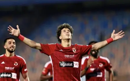 شوبير يكشف آخر مستجدات مفاوضات الأهلي مع إمام عاشور لتجديد عقده: “لا اتفاق حتى اللحظة”