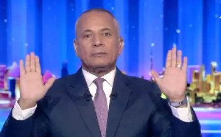 أحمد موسى: دعم مصر لغزة يتواصل بينما حماس تختبئ في الأنفاق وزنهما يتزايد