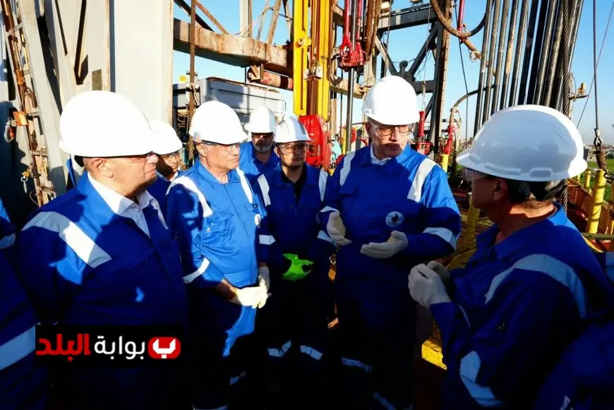 وزير البترول يقوم بجولة تفقدية لسفينتي استقبال الغاز الطبيعي في العين السخنة