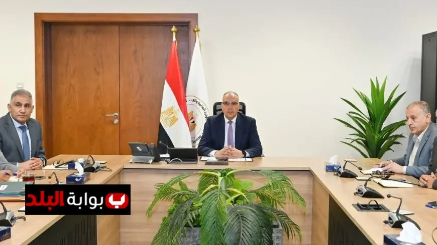 وزير الري يراقب خطوات تطوير إدارة المياه وقياس التصرفات ورصد المناسيب والتطهير لتحسين الأداء المائي